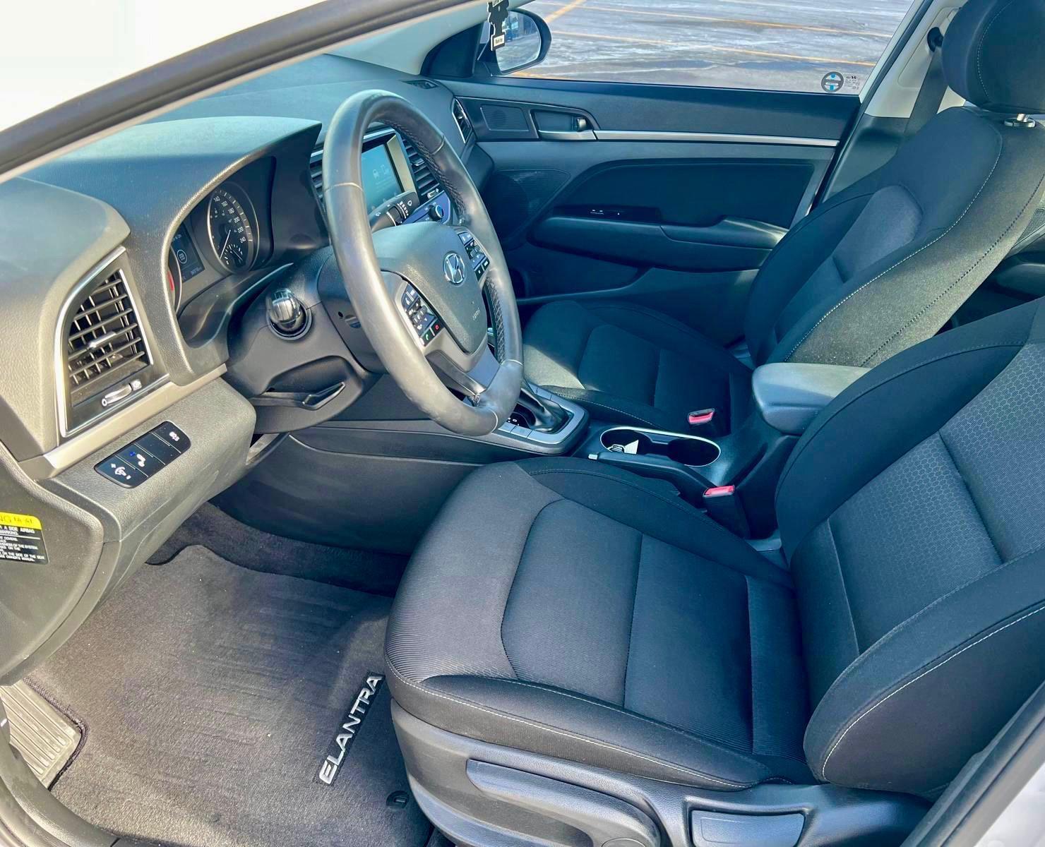 
								2018 Hyundai Elantra GL SE full									