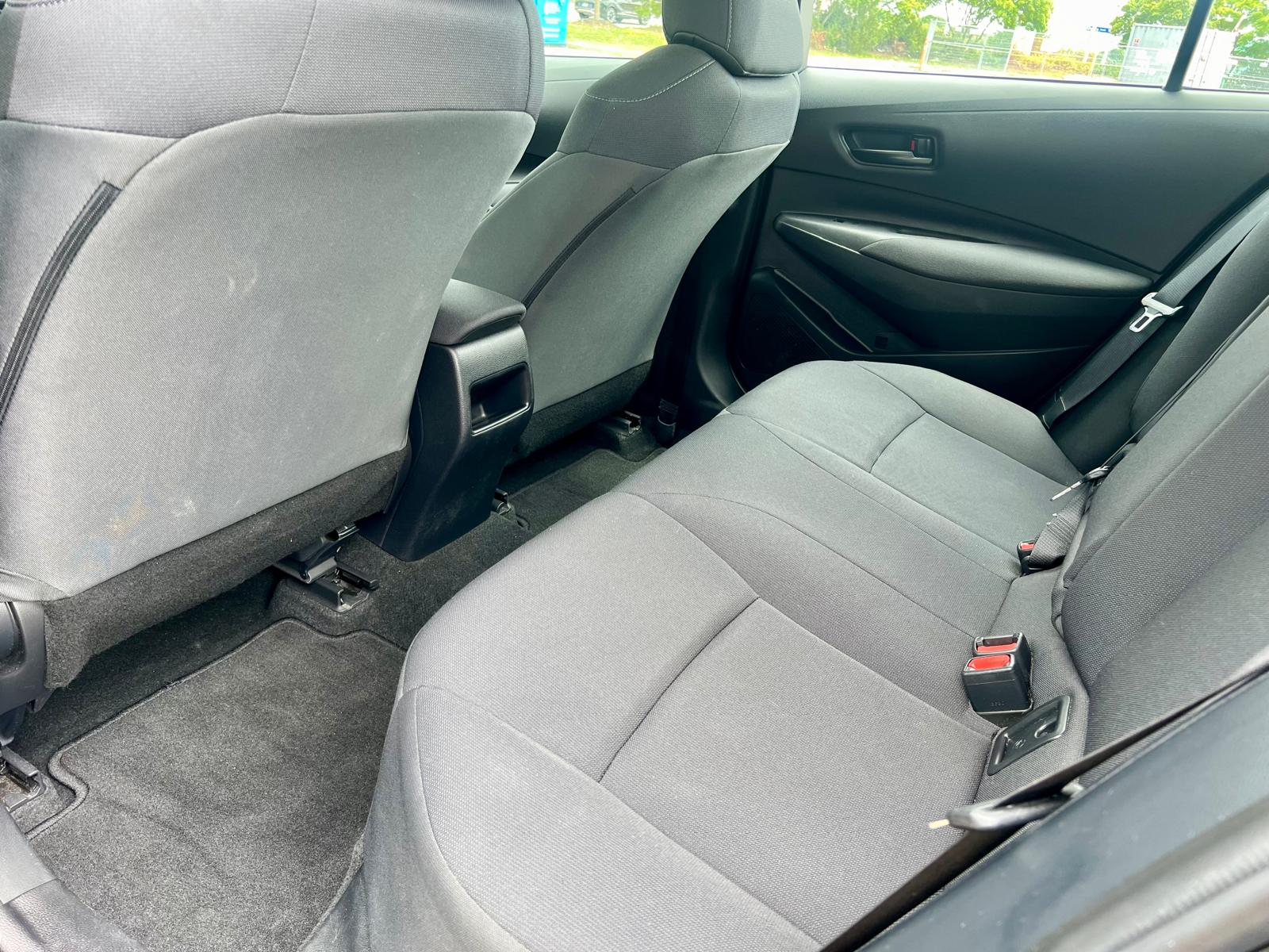 
								2021 Toyota Corolla LE Upgrade full									