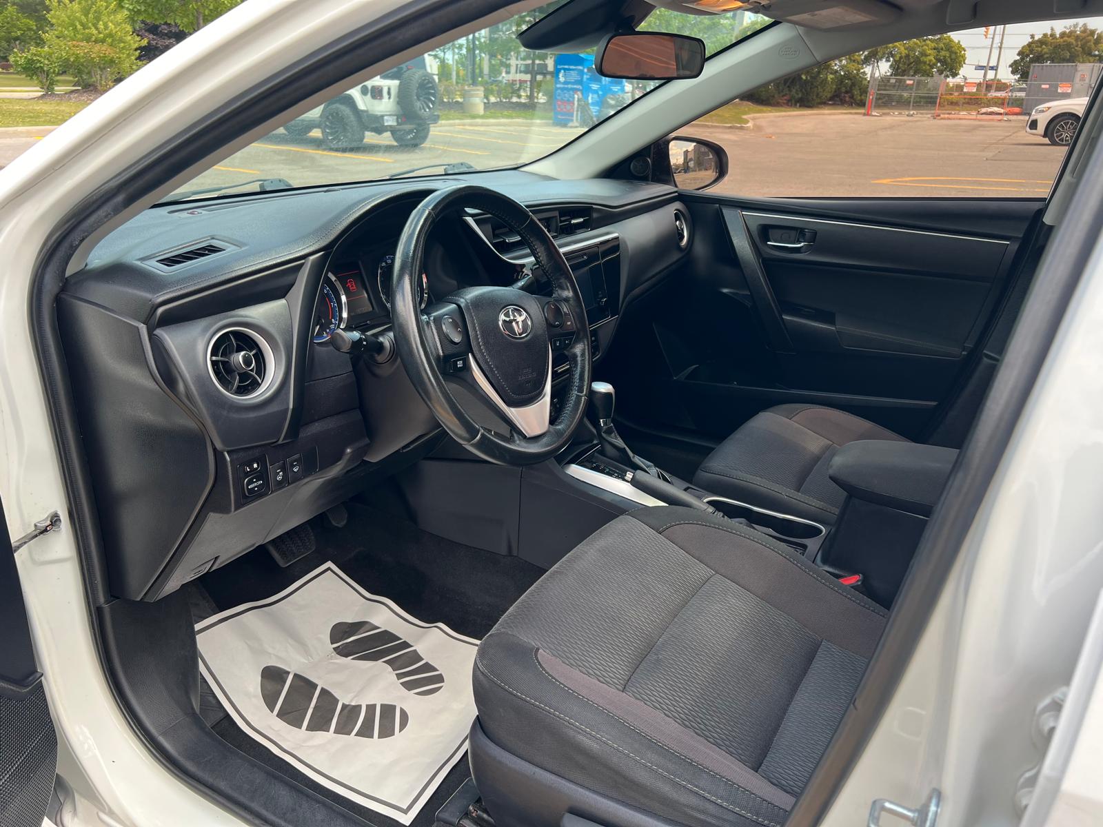 
								2019 Toyota Corolla LE Upgrade full									