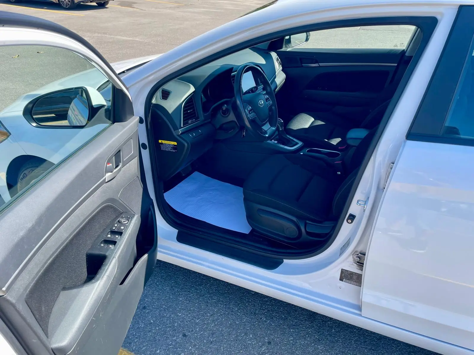 
								2018 Hyundai Elantra GL full									