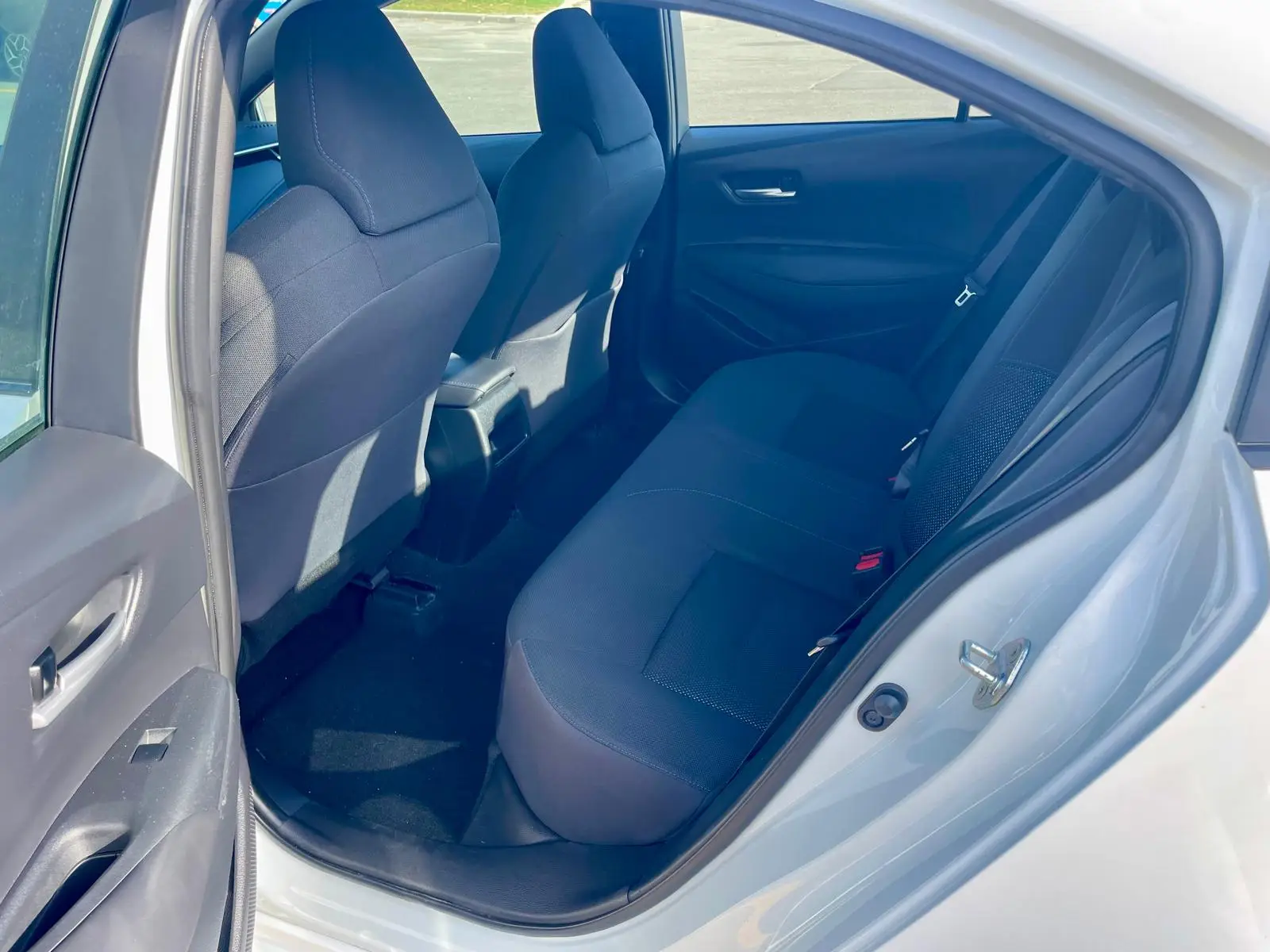 
								2020 Toyota Corolla SE full									