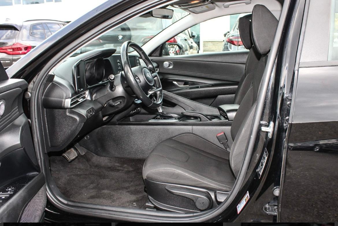 
								2021 Hyundai Elantra Preferred full									