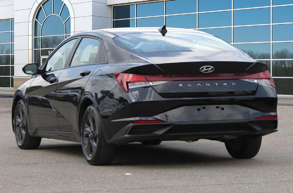 
								2021 Hyundai Elantra Preferred full									