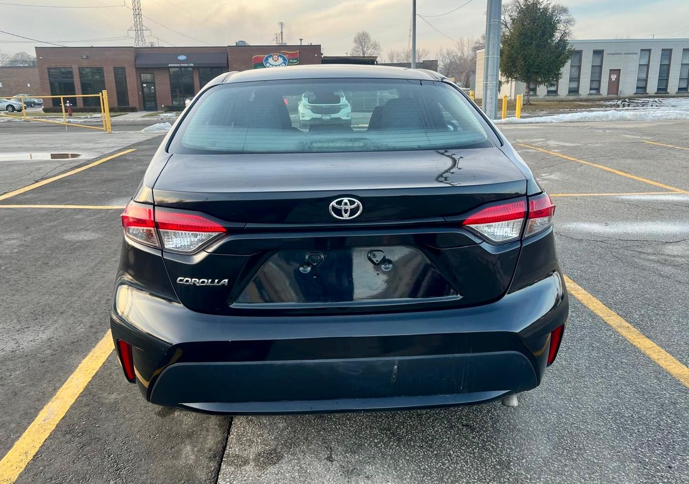 
								2020 Toyota Corolla LE full									