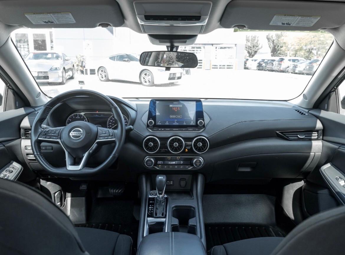 
								2020 Nissan Sentra SV full									