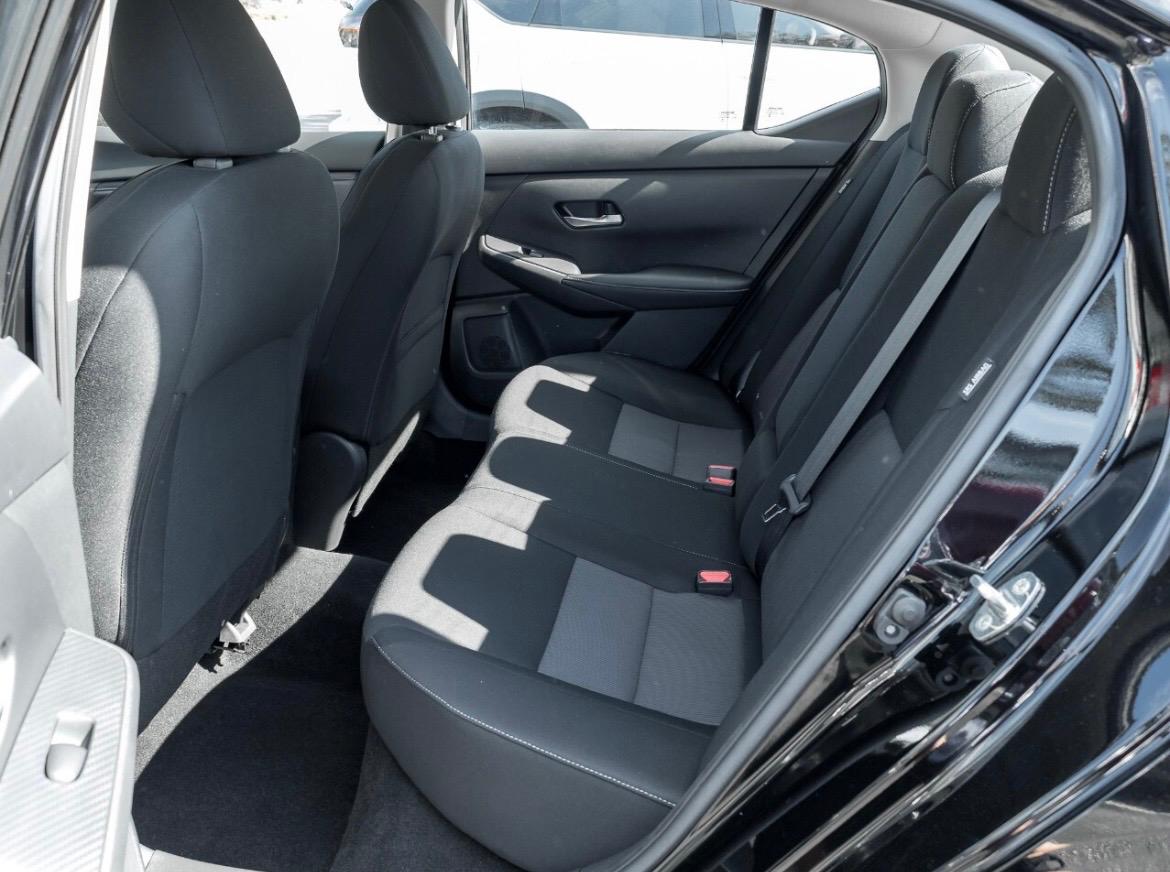 
								2020 Nissan Sentra SV full									