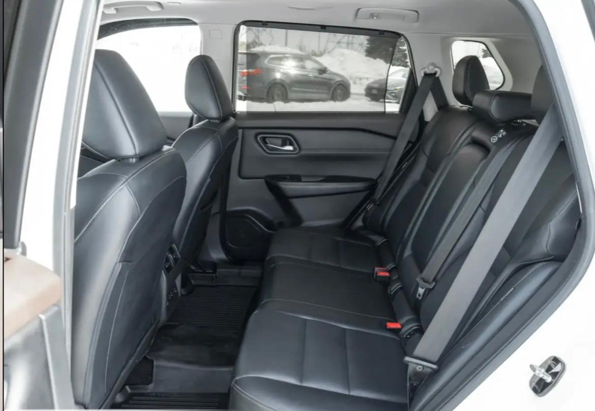 
								2023 Nissan Rouge SV Midnight Edition Awd full									