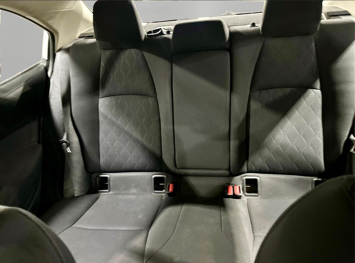 
								2022 Toyota Corolla LE full									