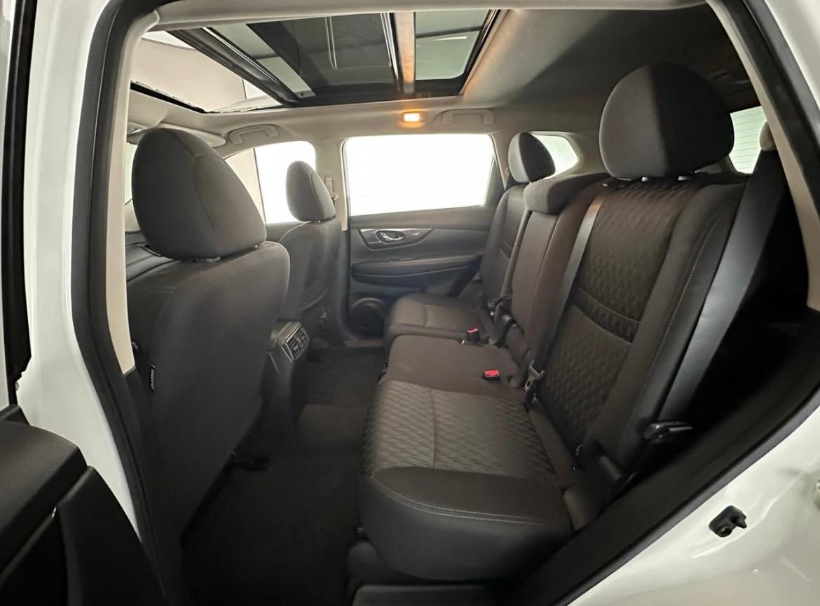 
								2020 Nissan Rouge SV Awd full									