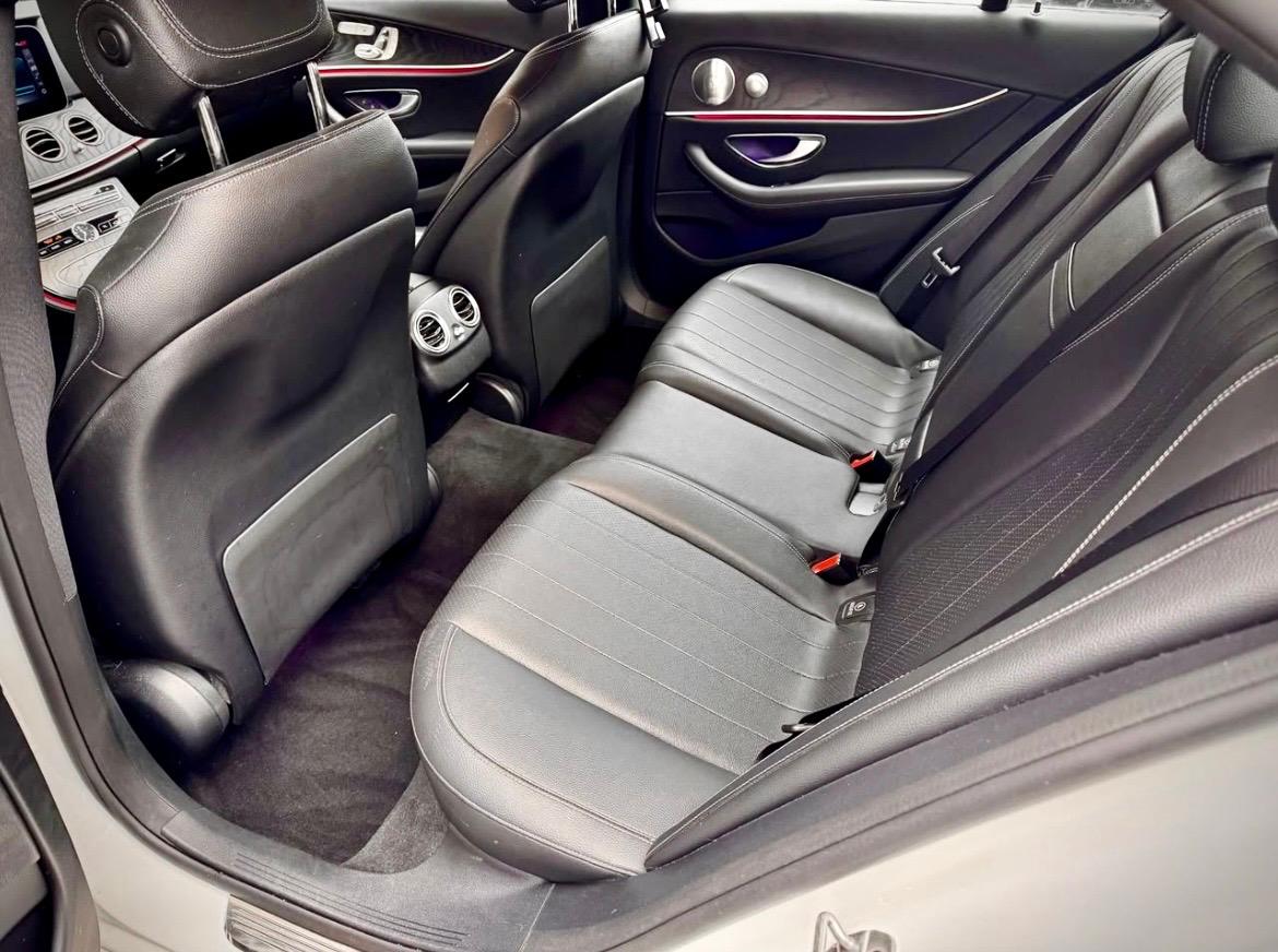 
								2019 Mercedes E300 4Matic Awd full									