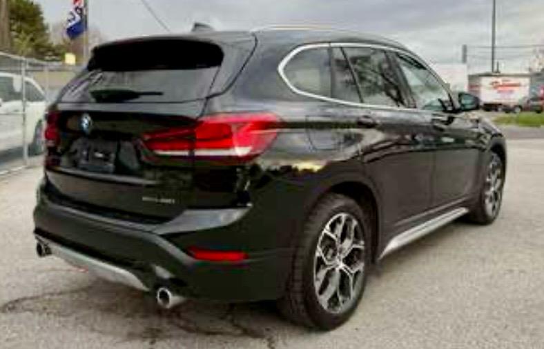
								2020 BMW X1 28i XDrive full									