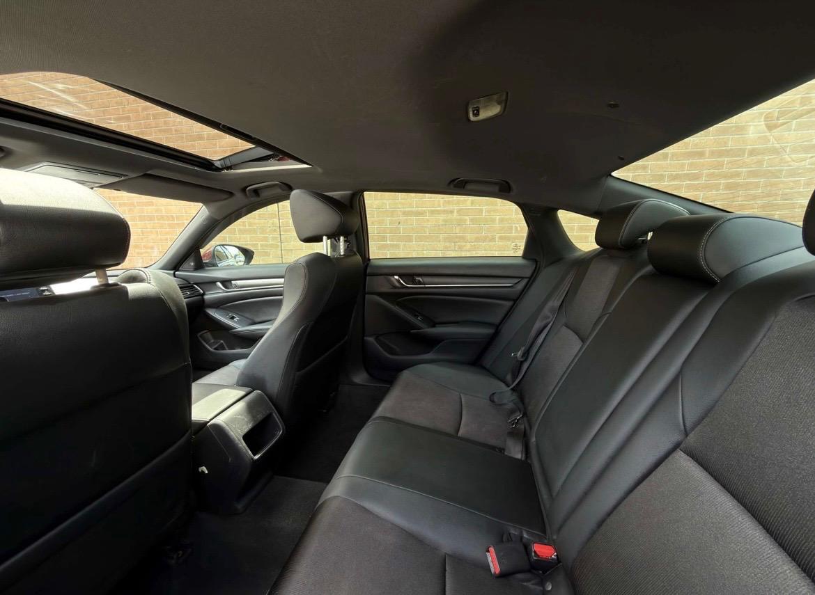 
								2020 Honda Accord Sport 2.0T full									