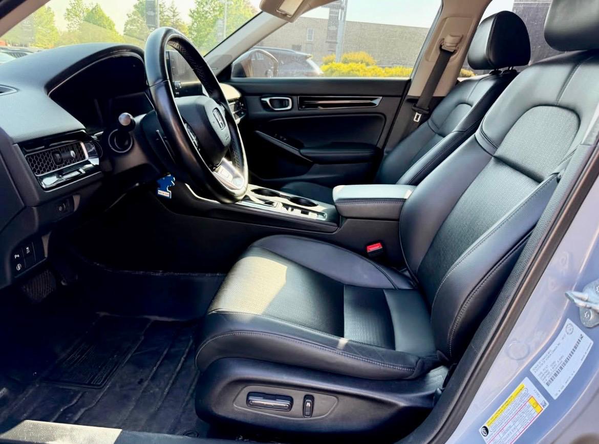 
								2022 Honda Civic Touring full									