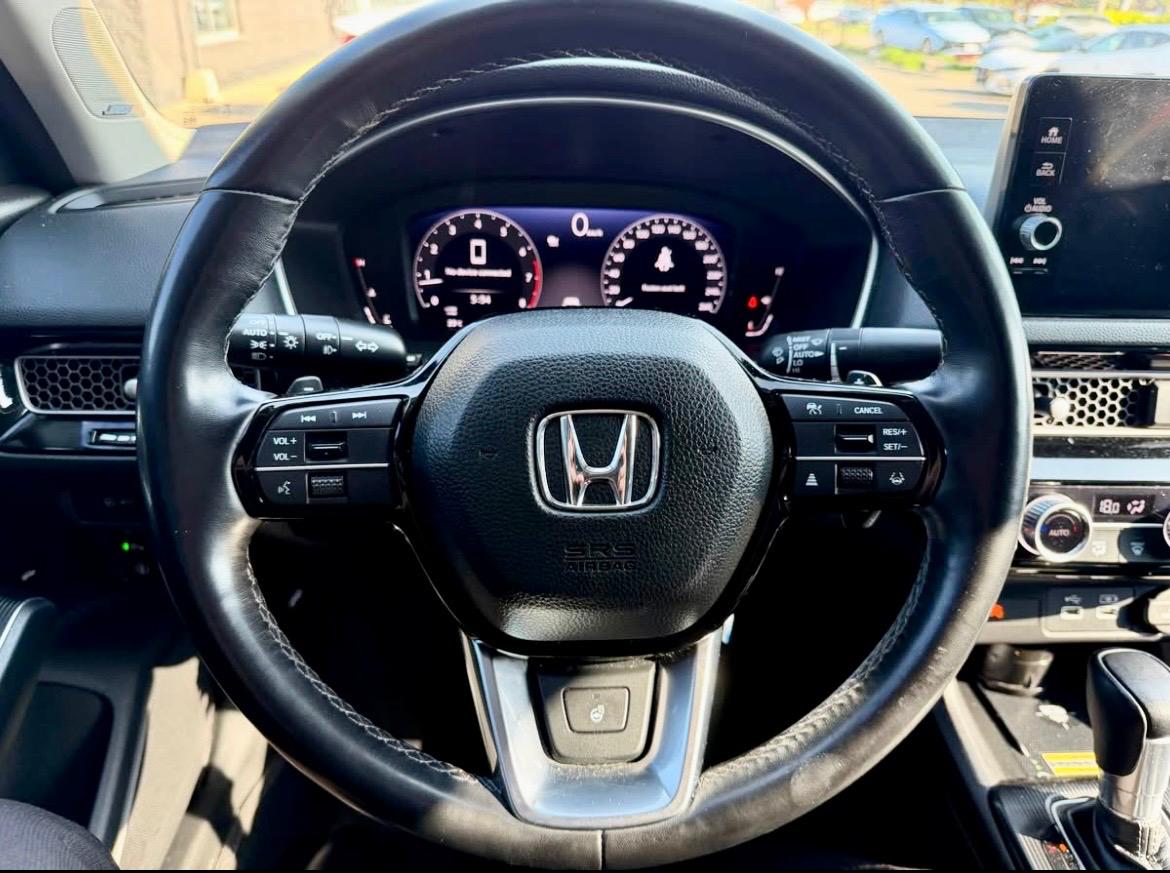 
								2022 Honda Civic Touring full									
